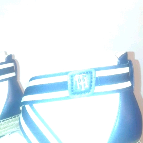 Tommy Hilfiger Wedged Sandals - Picture 3 of 6